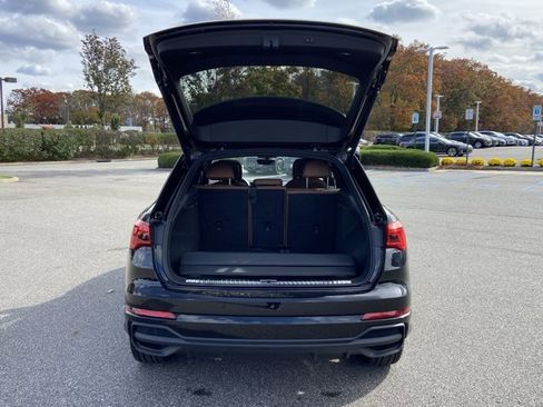 Used 2021 Audi Q3 2.0T Premium w/ Convenience Package image 32