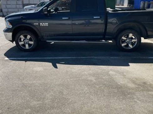 Used 2017 RAM 1500 Big Horn AWD/4WD image 3