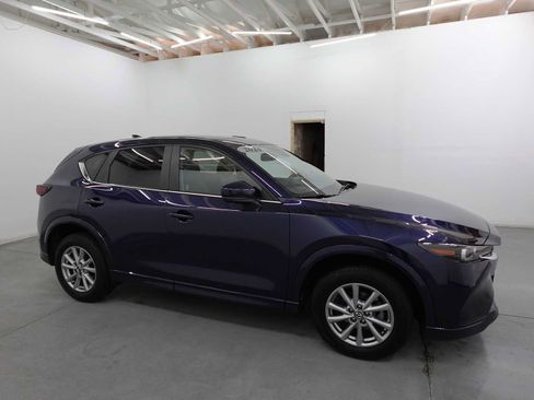 Used 2024 MAZDA CX-5 AWD 2.5 S w/ Preferred Package image 4