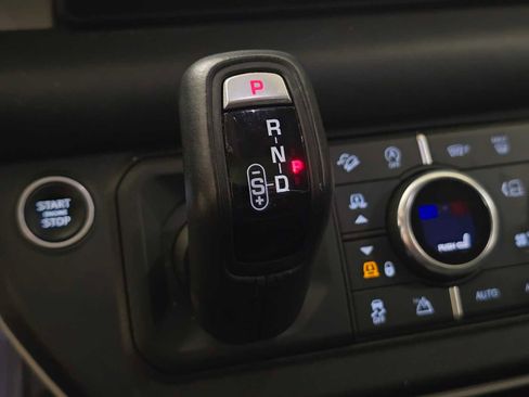 Used 2020 Land Rover Defender 110 HSE image 37