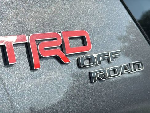 Used 2020 Toyota 4Runner TRD Off-Road Premium w/ Moonroof Package AWD/4WD image 40