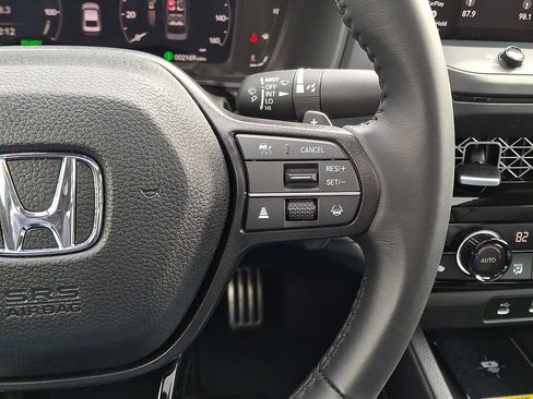 Used 2025 Honda Accord Sport image 23