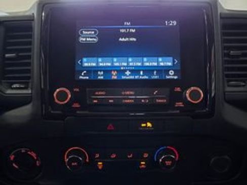 Used 2022 Nissan Frontier S w/ Technology Package image 18