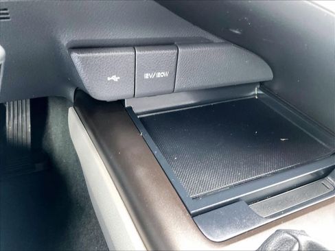 Used 2022 Toyota Camry LE image 26