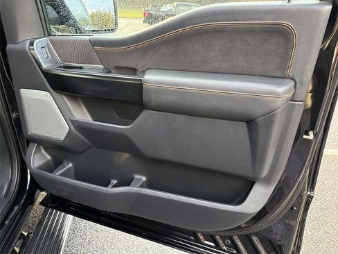 Used 2023 Ford F150 Platinum image 14