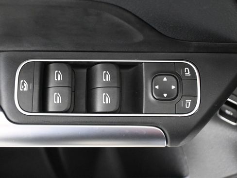 Certified 2023 Mercedes-Benz GLA 250 4MATIC image 28