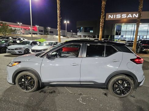 Used 2023 Nissan Kicks SR w/ SR Premium Package FWD image 9