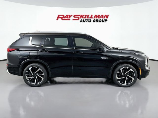 Used 2023 Mitsubishi Outlander SEL 40th Anniversary AWD/4WD image 8