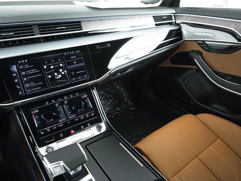 New 2025 Audi A8 L 3.0T image 31
