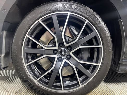 Used 2020 Audi A8 L 4.0T w/ Sport Plus Package AWD/4WD image 32