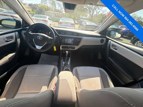 Used 2019 Toyota Corolla LE FWD image 17