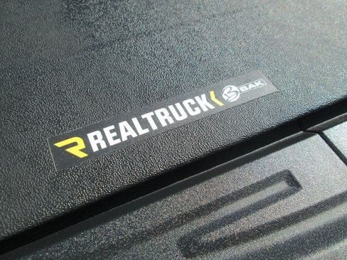 Used 2025 Ford Ranger Lariat w/ FX4 Off-Road Package AWD/4WD image 9