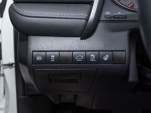 Used 2022 Toyota Camry XSE image 11