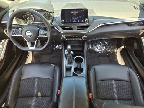Used 2024 Nissan Altima 2.5 SR FWD image 26