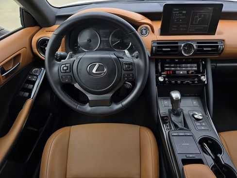 Used 2024 Lexus IS 350 F Sport RWD image 11