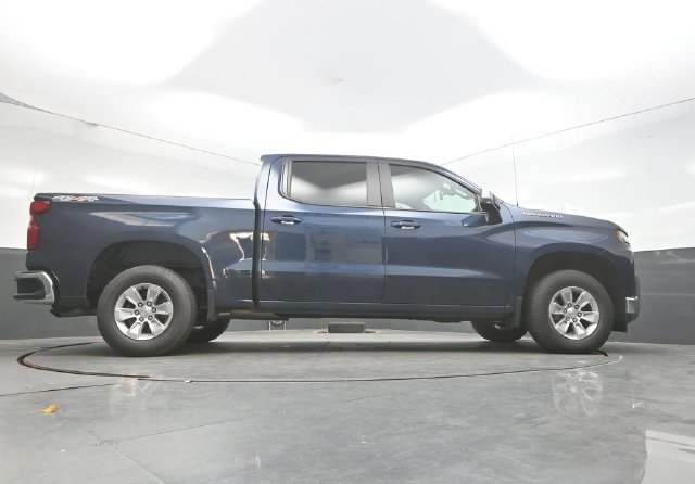 Used 2021 Chevrolet Silverado 1500 LT AWD/4WD image 38