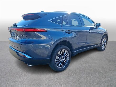 Certified 2024 Toyota Venza Limited image 4