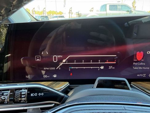 Used 2026 Cadillac Escalade Platinum Sport w/ LPO, ONYX Package image 54