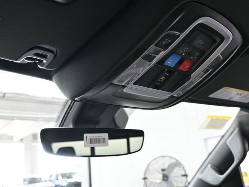 New 2026 RAM 1500 4x4 Crew Cab image 22