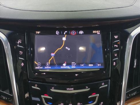 Used 2015 Cadillac Escalade Luxury RWD image 13
