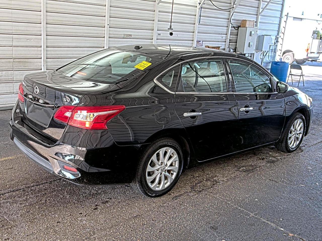 Used 2018 Nissan Sentra SV FWD image 3
