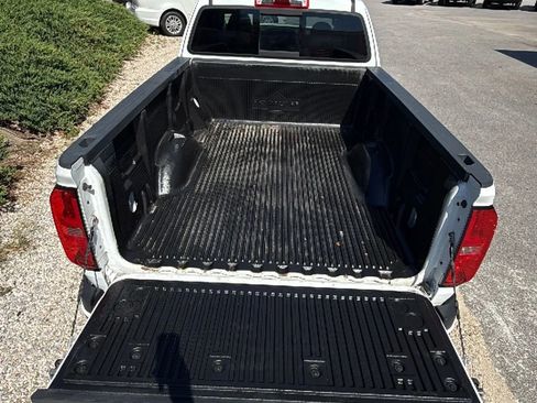 Used 2016 Chevrolet Colorado Z71 AWD/4WD image 31