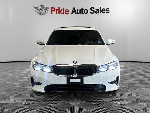 Used 2020 BMW 330i Sedan w/ Driving Assistance Package RWD image 2