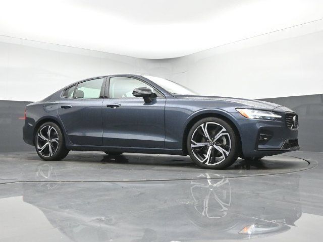 Used 2024 Volvo S60 B5 Ultimate w/ Climate Package AWD/4WD image 10