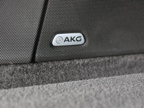 Used 2021 Cadillac Escalade Sport w/ Driver Assist Tech Package image 17