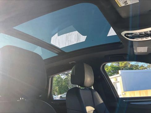 Used 2021 Porsche Macan image 13