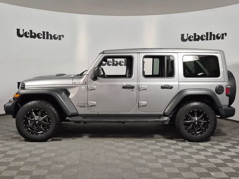 Used 2021 Jeep Wrangler Unlimited Sport w/ Sun And Sound Package AWD/4WD image 4