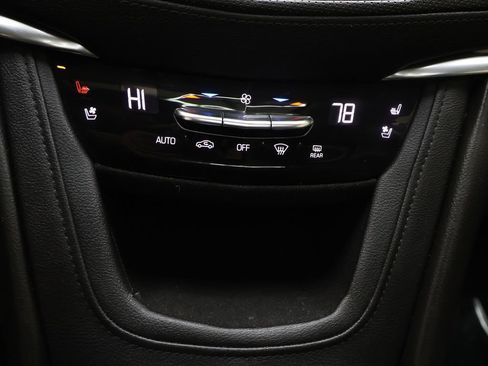 Used 2019 Cadillac XT5 Premium Luxury AWD/4WD image 24