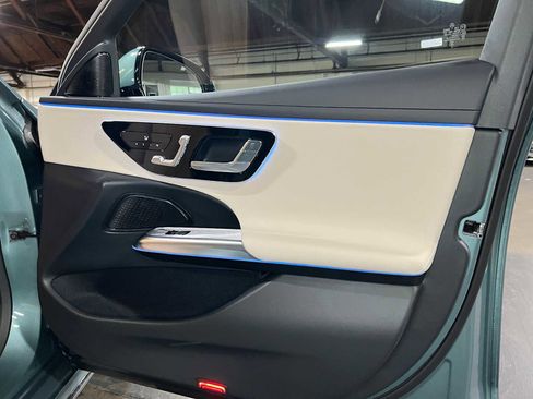 New 2026 Mercedes-Benz E 350 4MATIC Sedan image 10