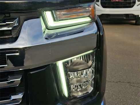 Used 2023 Chevrolet Silverado 2500 LTZ w/ Z71 Off-Road Package image 9