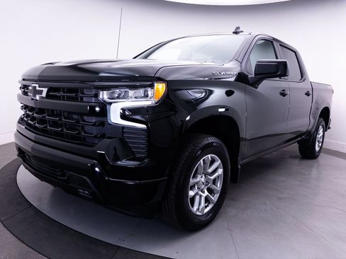 Used 2025 Chevrolet Silverado 1500 RST AWD/4WD image 15