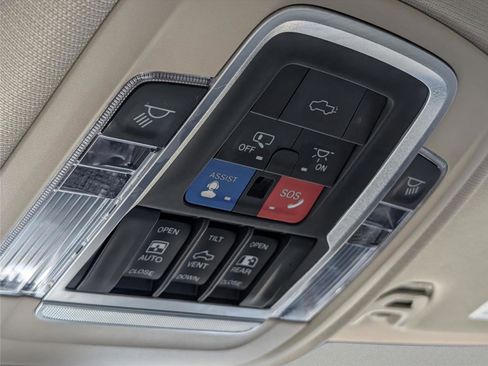 Used 2021 RAM 2500 Laramie image 29