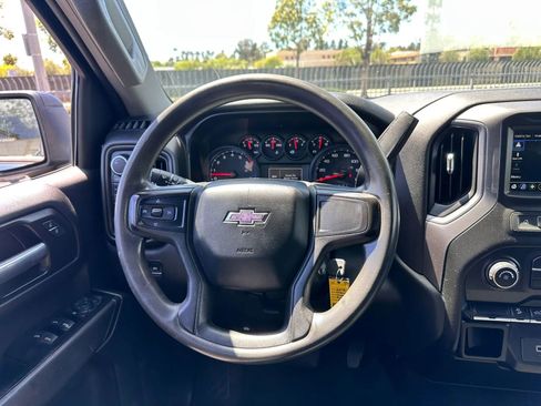 Used 2019 Chevrolet Silverado 1500 Custom Trail Boss w/ Custom Convenience Package AWD/4WD image 39
