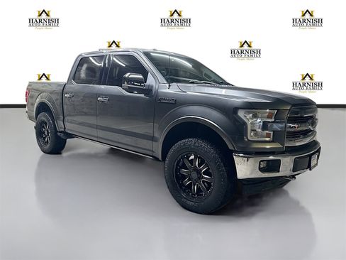 Used 2017 Ford F150 Lariat w/ Equipment Group 502A Luxury image 3