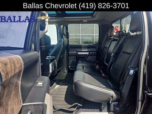 Used 2019 Ford F250 Lariat w/ Lariat Ultimate Package AWD/4WD image 26