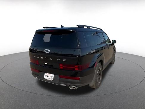 Used 2025 Hyundai Santa Fe SEL FWD image 14
