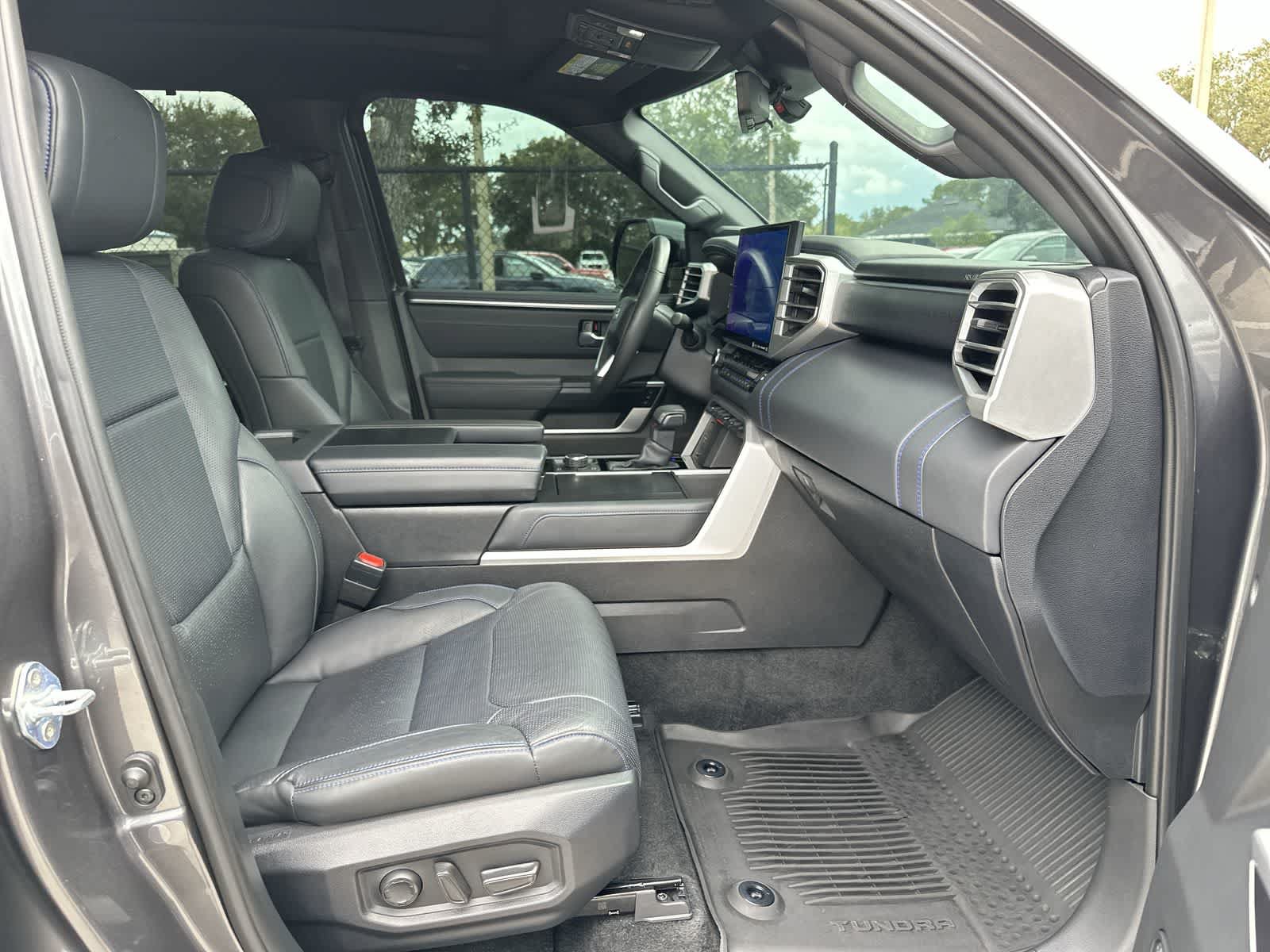 Used 2024 Toyota Tundra Platinum w/ TRD Off-Road Package AWD/4WD image 4