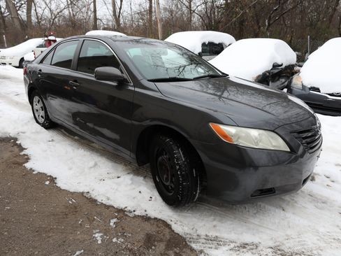 Used 2008 Toyota Camry LE image 4
