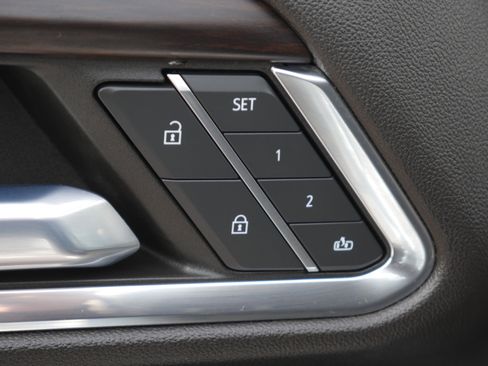 Used 2022 GMC Sierra 1500 SLT image 37