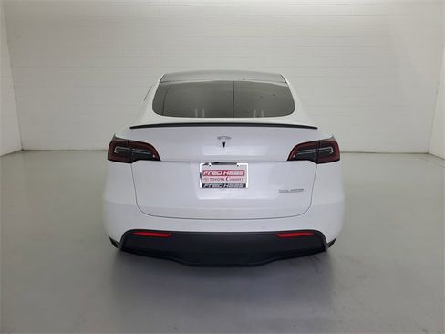 Used 2022 Tesla Model Y Performance image 6