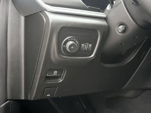 Used 2023 Jeep Grand Cherokee L Overland AWD/4WD image 13