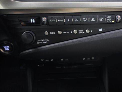 Used 2019 Lexus ES 350 w/ Premium Package image 17