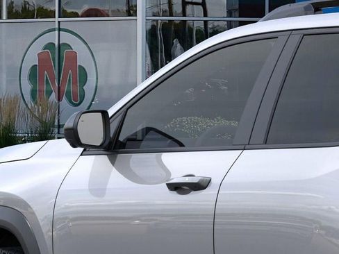 New 2026 Chevrolet Equinox LT image 12