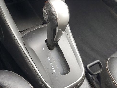 Certified 2017 Chevrolet Trax LT w/ LT Convenience Package image 27