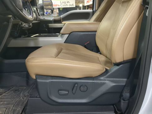 Used 2022 Ford F250 Lariat w/ Lariat Ultimate Package AWD/4WD image 15