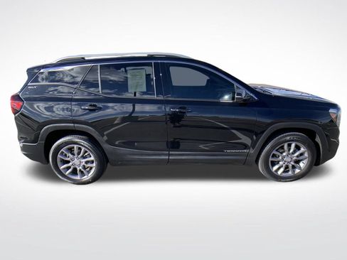 Used 2022 GMC Terrain SLT w/ Infotainment Package II AWD/4WD image 8